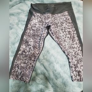 Under Armour compression capris